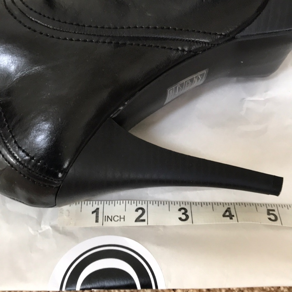 GOMAX Size 10 black knee high zippered boots - Picture 7 of 11